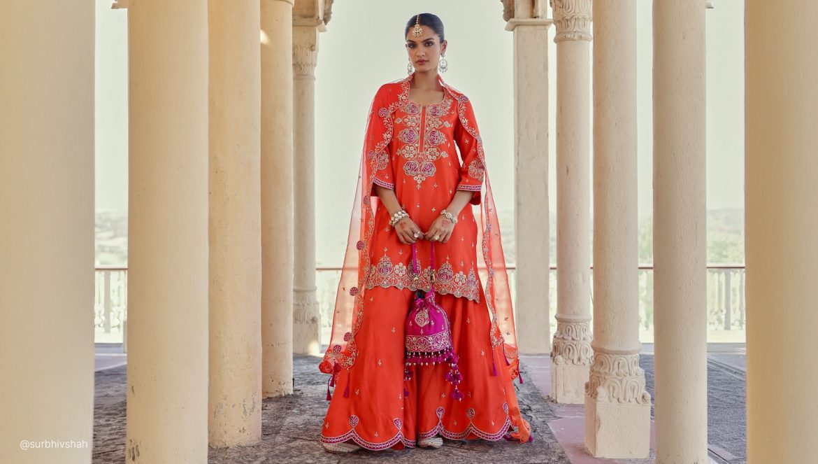 Orange outfit ideas for navratri day 4