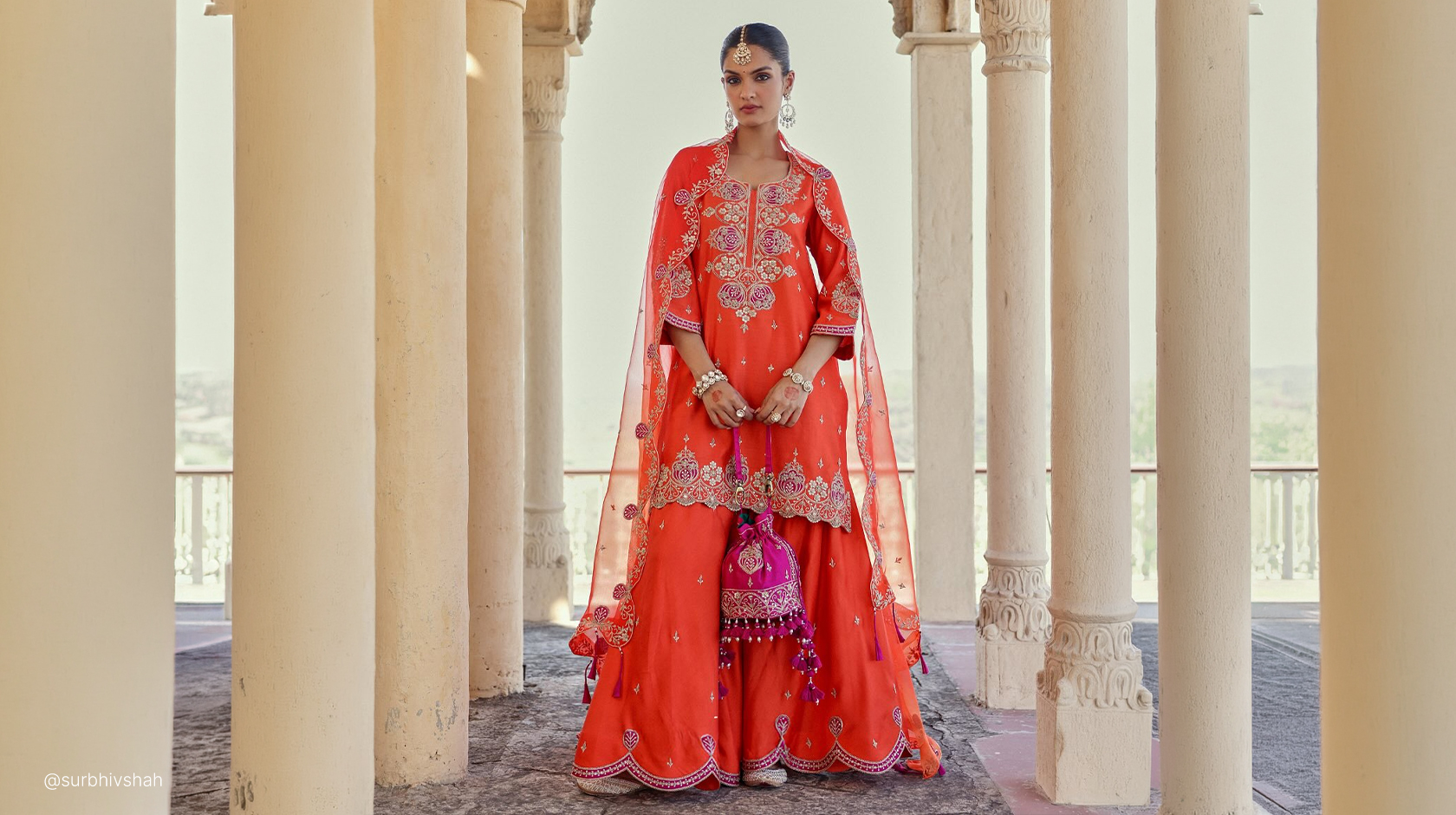 Orange outfit ideas for navratri day 4