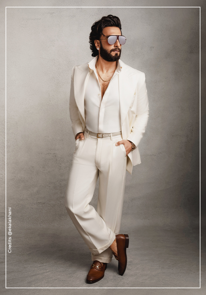 Ranveer Singh Just Confirmed That All-White Is Anything but Boring 2 Ranveer Singh wearing all-white for Hunkaar screening