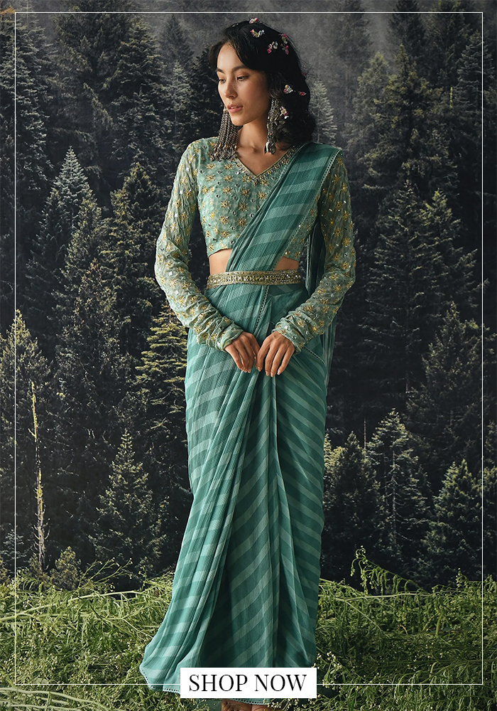 8. Reception Look: Refined Leheriya With Metallic Accents