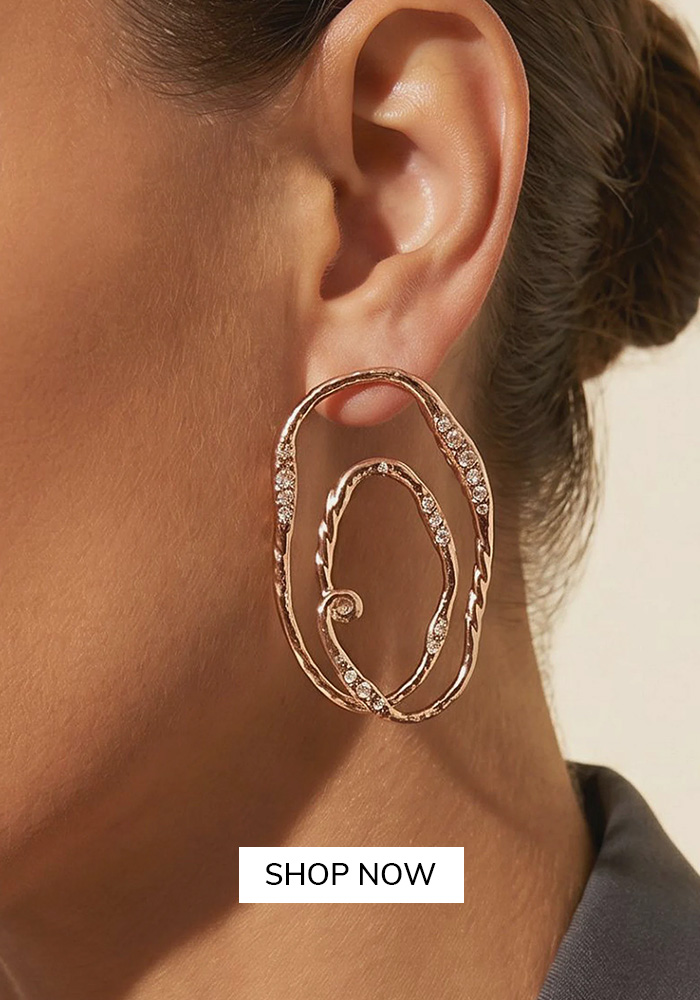 Sculptural earring trends