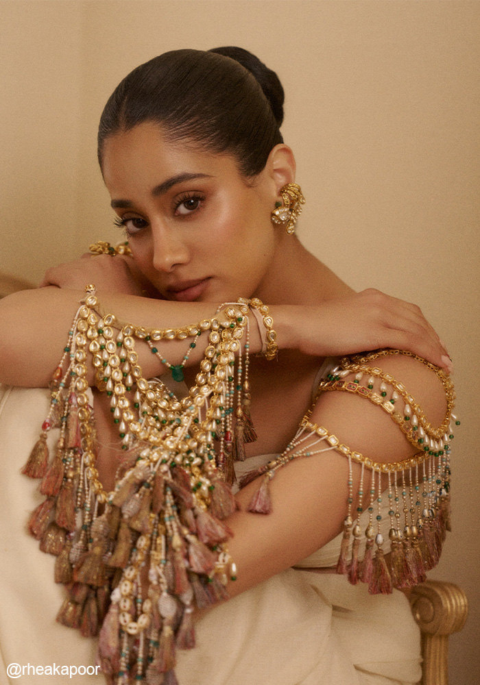 Janhvi Kapoor’s Bengal Muslin Saree Look Is Quiet Until You See the Sleeves Janhvi Kapoor wearing jewellery saree sleeve at BoF Paris