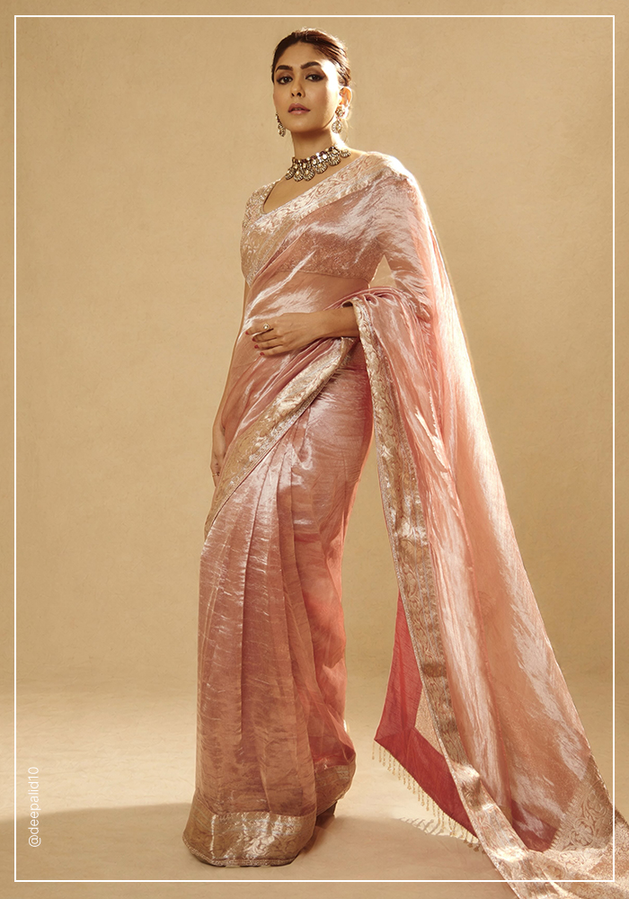 Mrunal Thakur in dusty pink tissue saree